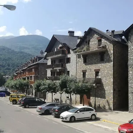 Bpirineos-tuca Del Mon Apartment Benasque